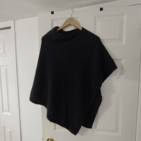 Cashmere poncho - so soft and cozy! - Picture 3 of 6